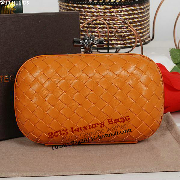 Bottega Veneta Intrecciato Sheepskin Impero Ayers Knot Clutch 11308 Orange Bottega Veneta Intrecciato Sheepskin Impero Ayers Knot Clutch 11308 Orange