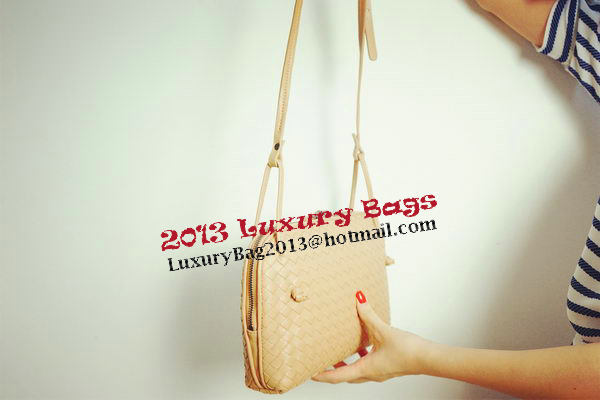 Bottega Veneta Bicolors Intrecciato Nappa Cross Body Bag BV9610 Bottega Veneta Bicolors Intrecciato Nappa Cross Body Bag BV9610