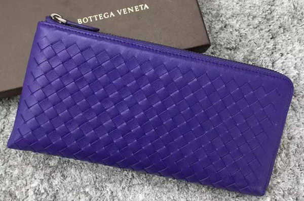 Bottega Veneta Intrecciato Leather Clutch BV144077 Violet