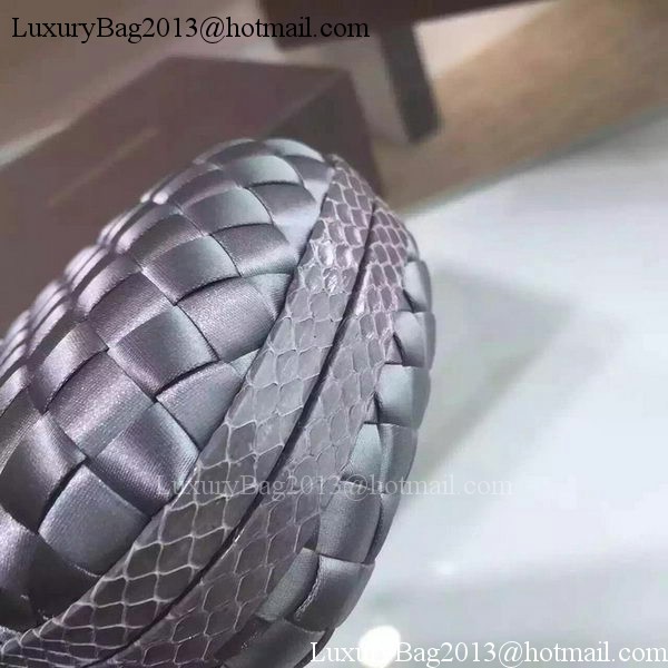 Bottega Veneta STRETCH Knot Sheepskin Leather Clutch BV8651 Grey Bottega Veneta STRETCH Knot Sheepskin Leather Clutch BV8651 Grey