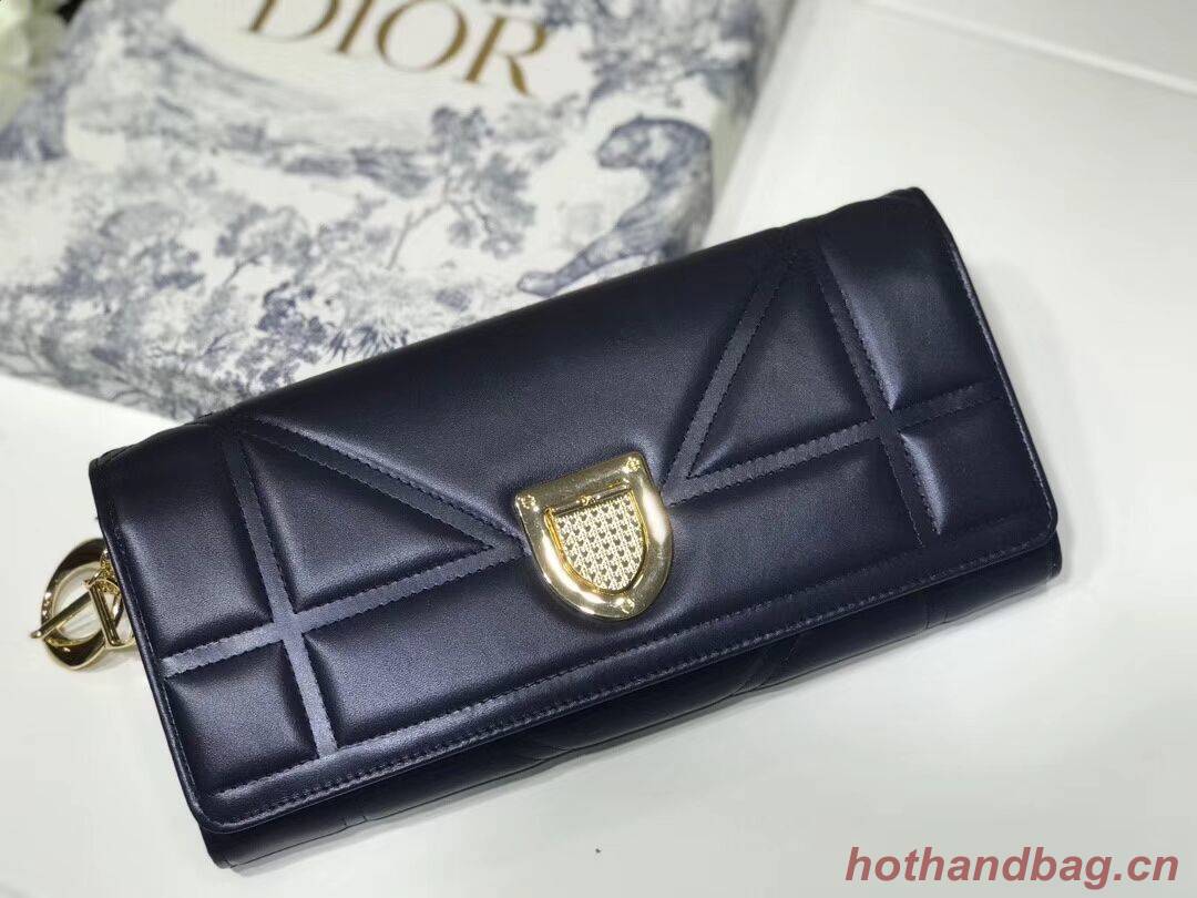 DIOR CLUTCH gold-tone metal C1040A black DIOR CLUTCH gold-tone metal C1040A black