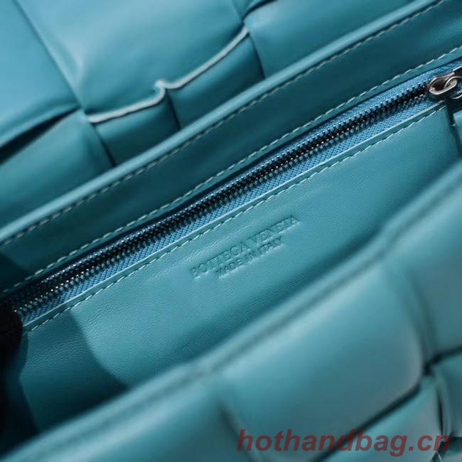 Bottega Veneta PADDED CASSETTE BAG 591970 LINOLEUM
