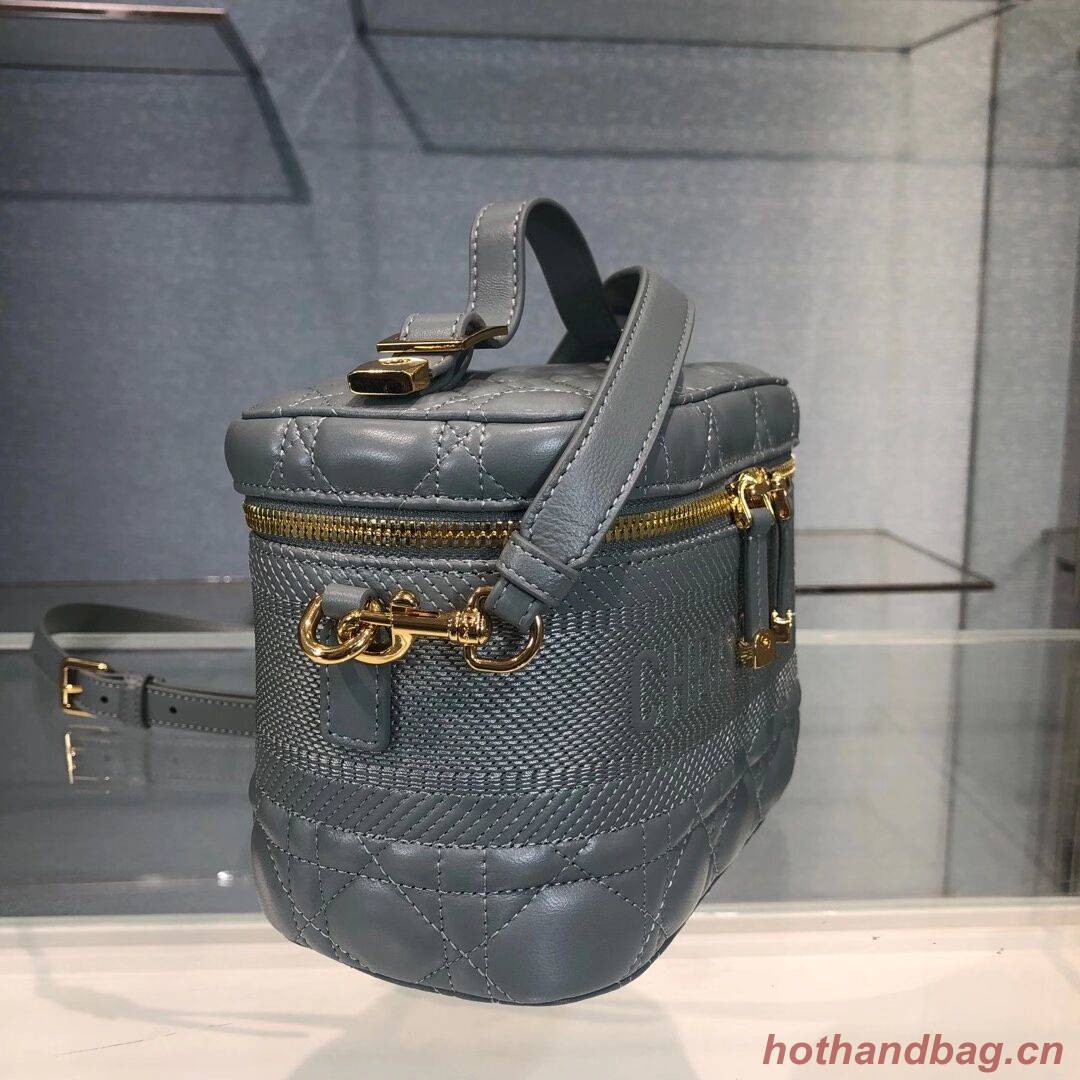 DIOR SMALL DIORTRAVEL VANITY CASE Cannage Lambskin S5488U Gray DIOR SMALL DIORTRAVEL VANITY CASE Cannage Lambskin S5488U Gray