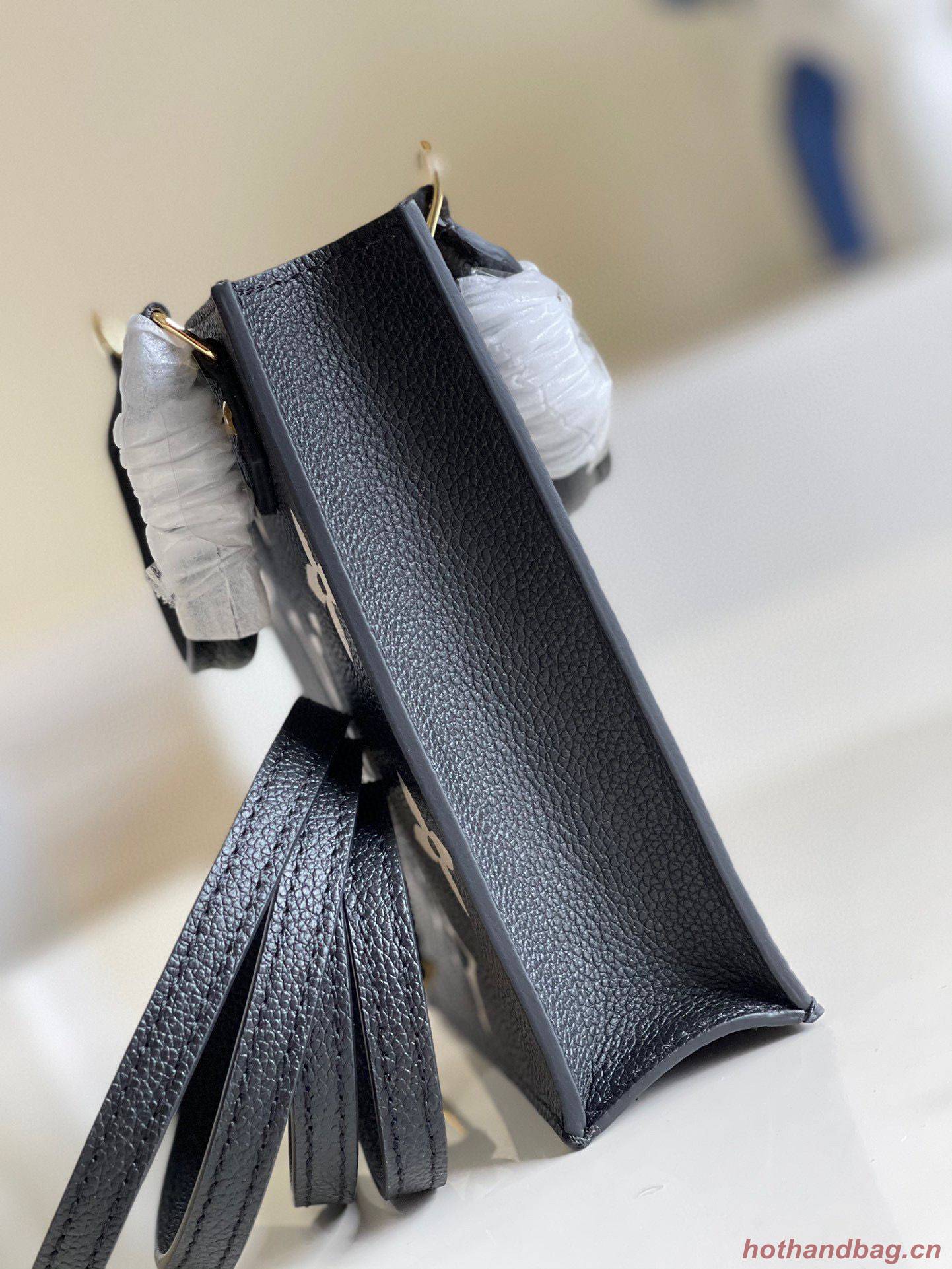 Louis vuitton SINCE 1854 PETIT SAC PLAT M80449 Black Louis vuitton SINCE 1854 PETIT SAC PLAT M80449 Black