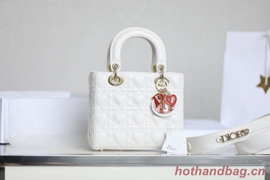 LADY DIOR MY ABCDIOR BAG Cannage Heart Original Lambskin Bag M0539O White LADY DIOR MY ABCDIOR BAG Cannage Heart Original Lambskin Bag M0539O White