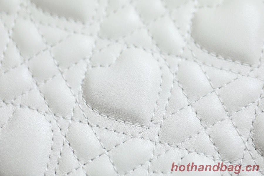 LADY DIOR MY ABCDIOR BAG Cannage Heart Original Lambskin Bag M0539O White LADY DIOR MY ABCDIOR BAG Cannage Heart Original Lambskin Bag M0539O White