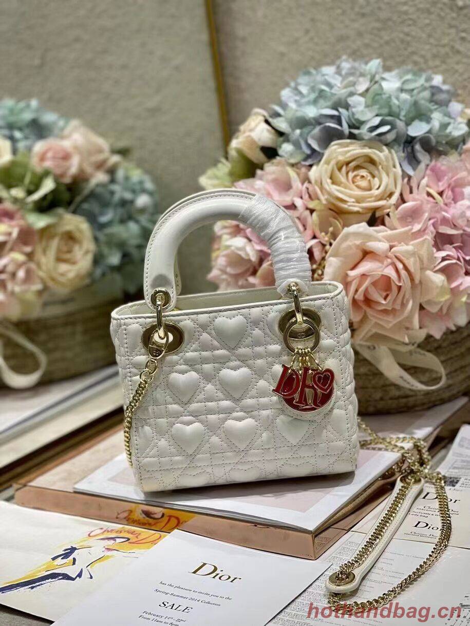 LADY DIOR MY ABCDIOR BAG Cannage Heart Original Lambskin Bag M0539O White LADY DIOR MY ABCDIOR BAG Cannage Heart Original Lambskin Bag M0539O White
