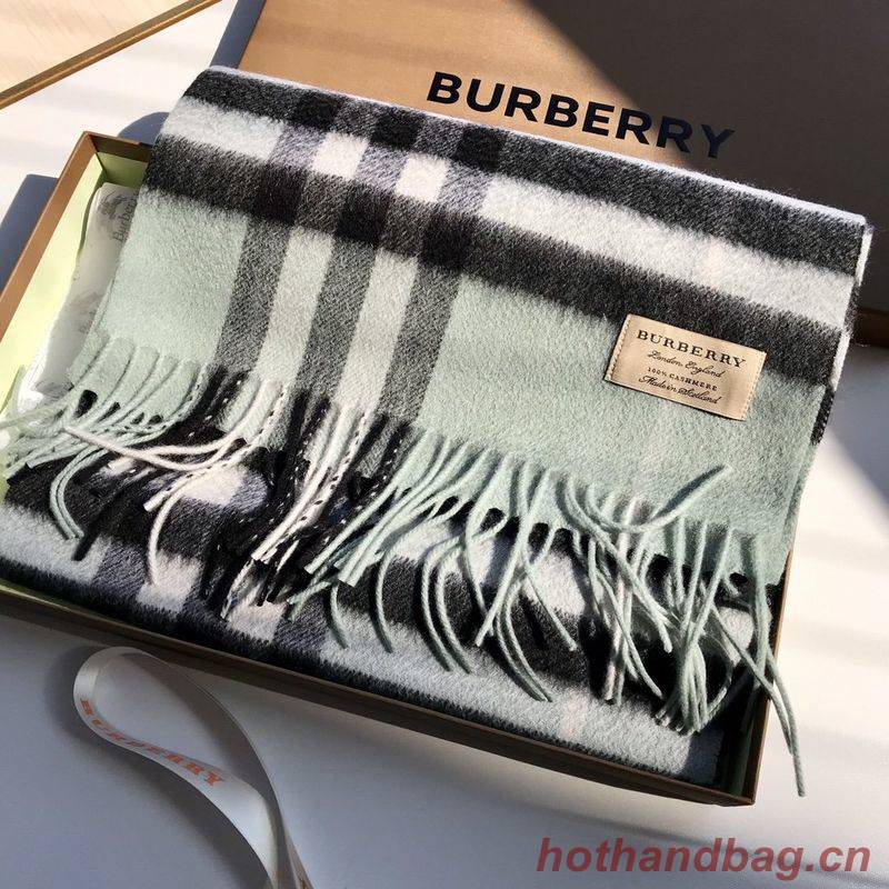Burberry Scarf B00244 Burberry Scarf B00244