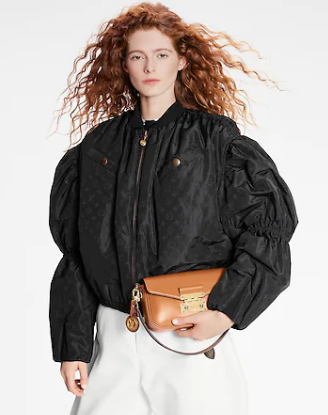 Louis Vuitton SWING M20393 Hazelnut Brown Louis Vuitton SWING M20393 Hazelnut Brown