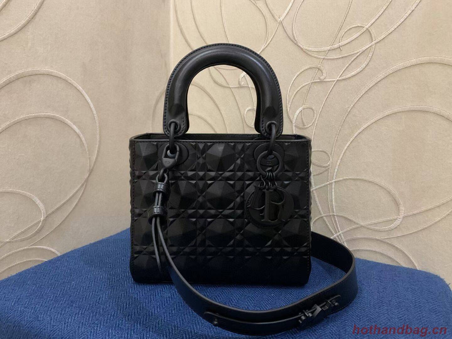 MEDIUM LADY DIOR BAG Cannage Calfskin C2813 black MEDIUM LADY DIOR BAG Cannage Calfskin C2813 black