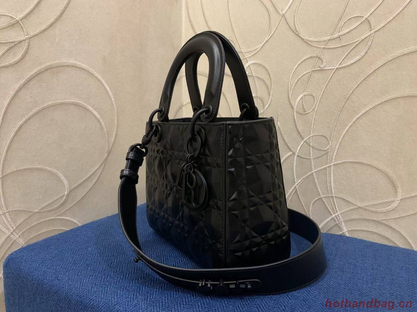 MEDIUM LADY DIOR BAG Cannage Calfskin C2813 black MEDIUM LADY DIOR BAG Cannage Calfskin C2813 black