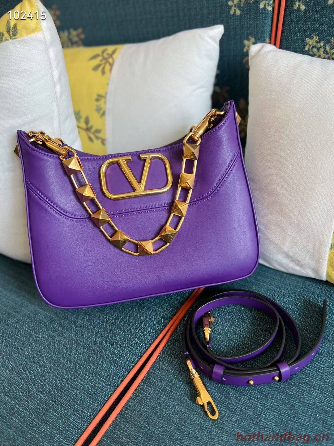 VALENTINO GARAVANI Loco Calf leather bag V2028 purple VALENTINO GARAVANI Loco Calf leather bag V2028 purple