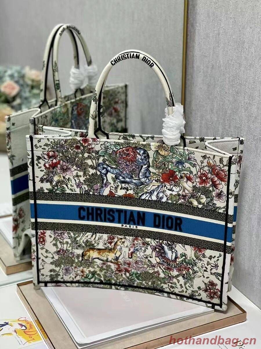 DIOR BOOK TOTE Embroidery C1286-30 white DIOR BOOK TOTE Embroidery C1286-30 white