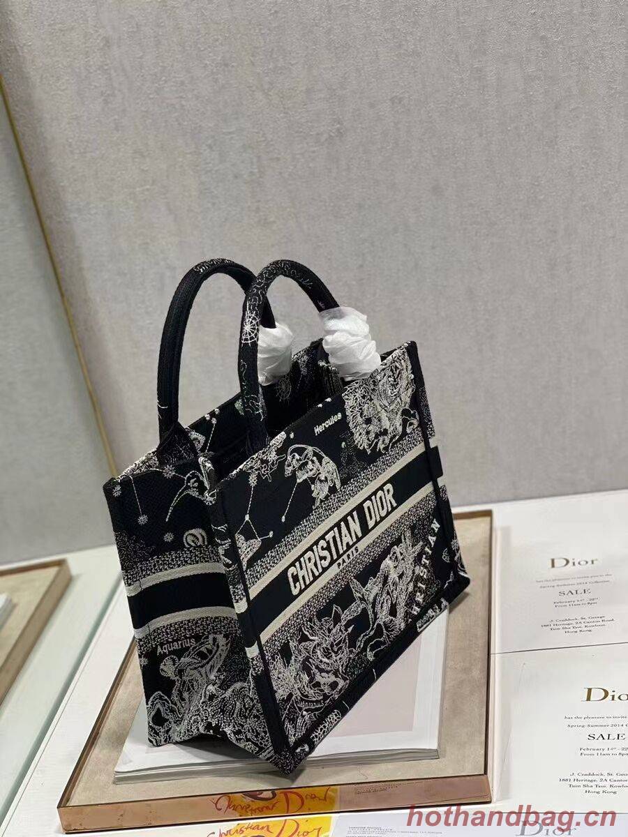 SMALL DIOR BOOK TOTE Embroidery C1331-9 black SMALL DIOR BOOK TOTE Embroidery C1331-9 black