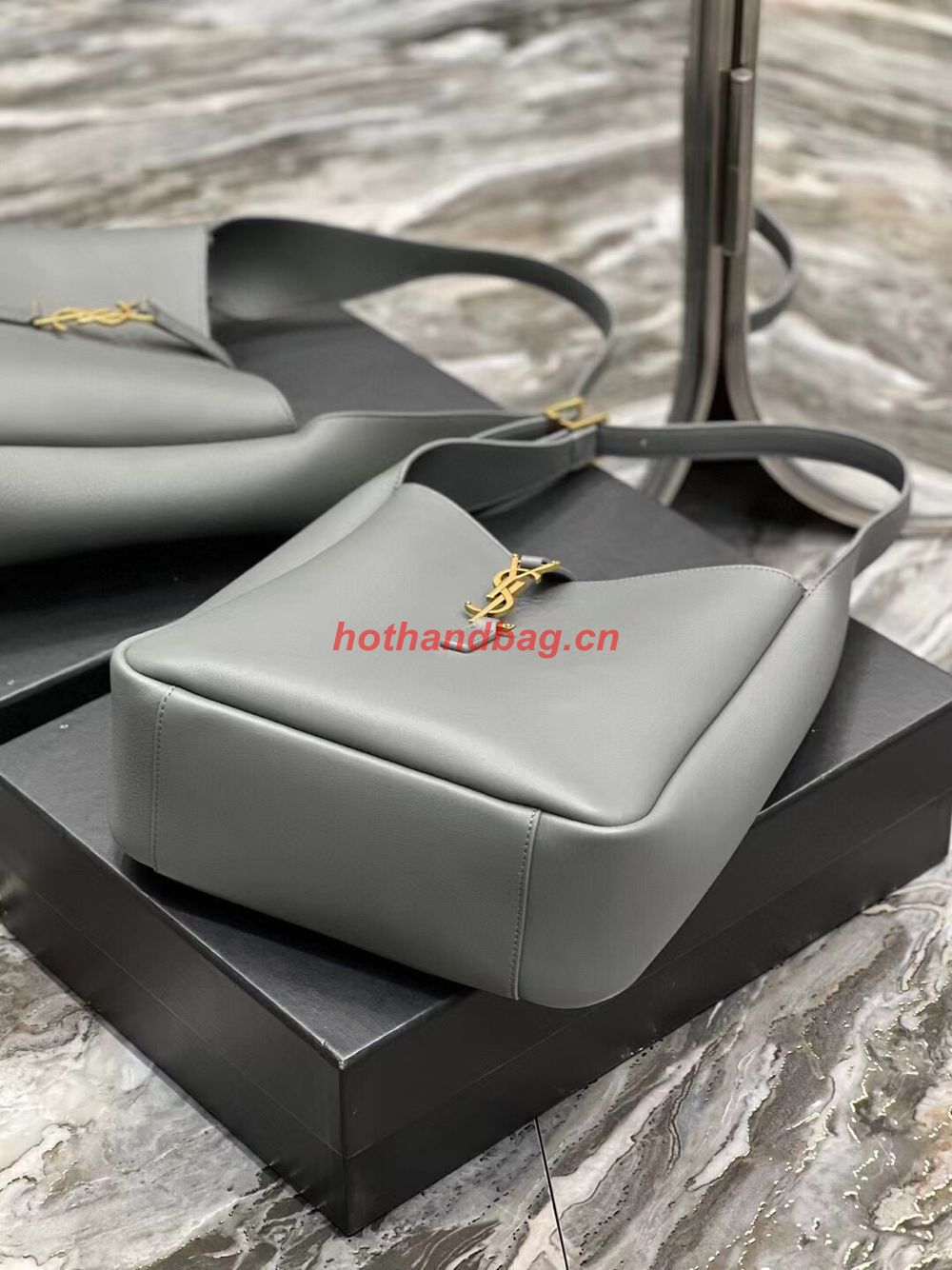 SAINT LAUREN LE 5 A 7 SOFT SMALL HOBO BAG IN SMOOTH LEATHER 713938 gray SAINT LAUREN LE 5 A 7 SOFT SMALL HOBO BAG IN SMOOTH LEATHER 713938 gray