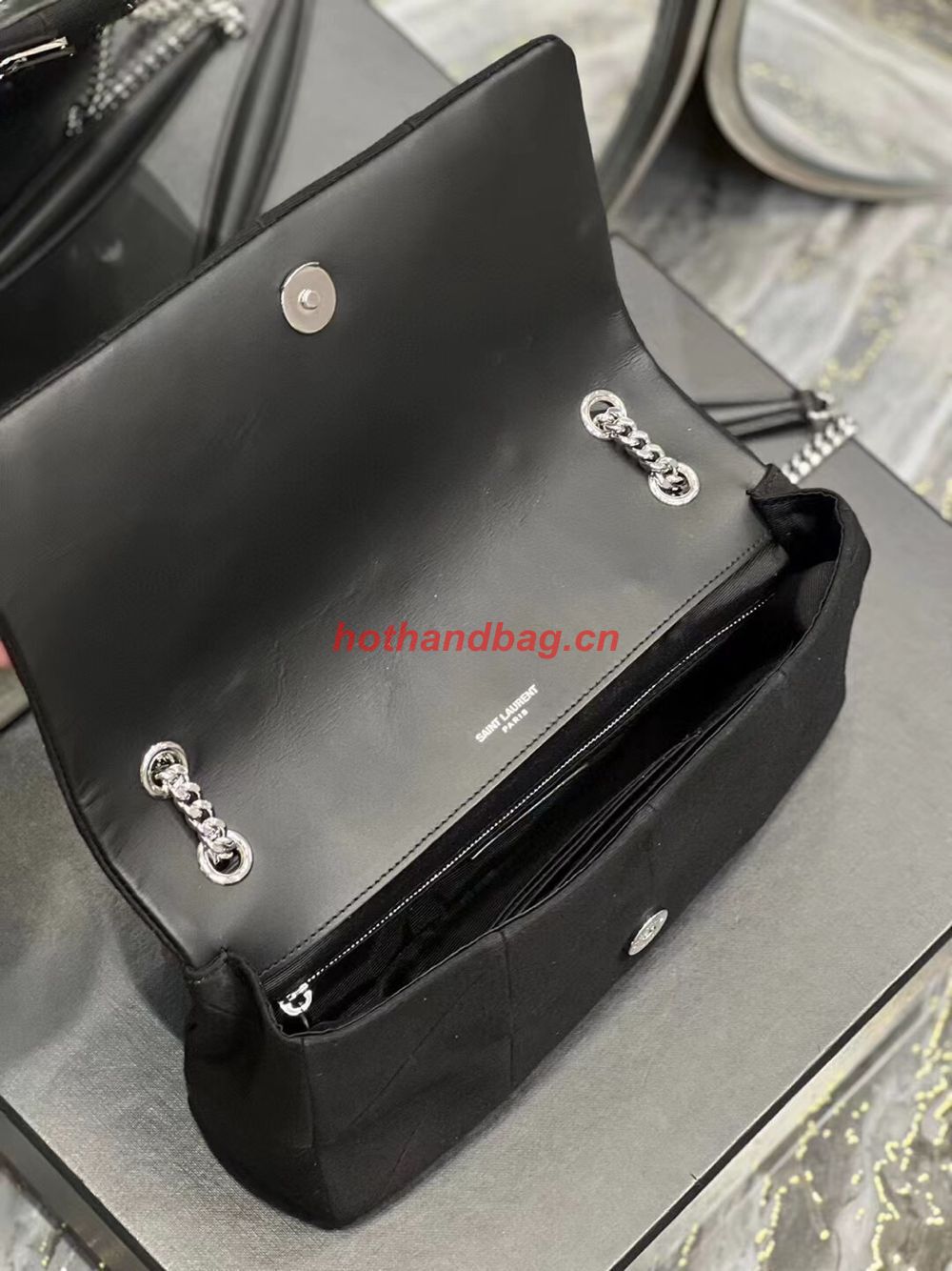 SAINT LAURENT JAMIE MEDIUM CHAIN BAG CARRE RIVE GAUCHE IN LAMBSKIN AND SUEDE 515821 black SAINT LAURENT JAMIE MEDIUM CHAIN BAG CARRE RIVE GAUCHE IN LAMBSKIN AND SUEDE 515821 black