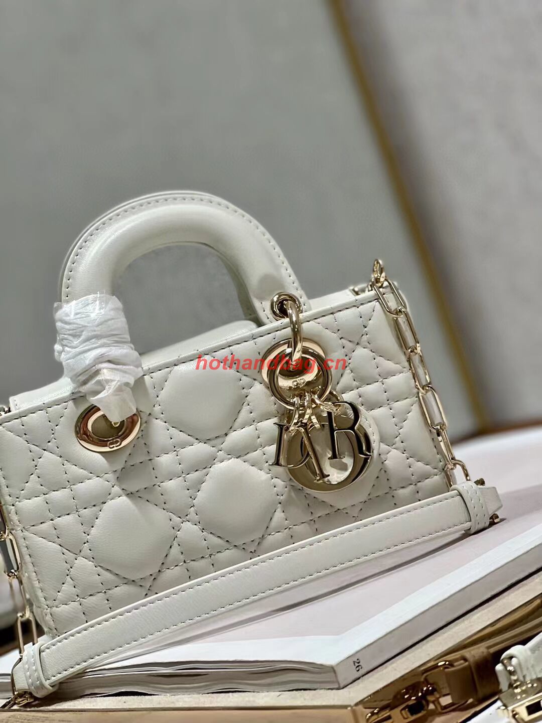 DIOR MICRO LADY D-JOY BAG Cannage Lambskin S0910 white DIOR MICRO LADY D-JOY BAG Cannage Lambskin S0910 white
