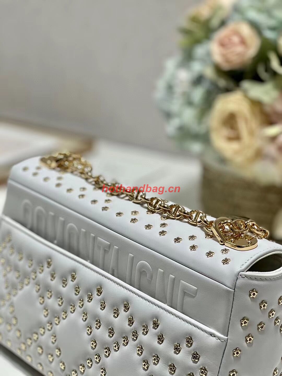 DIOR CARO MACROCANNAGE POUCH Macrocannage Calfskin with Star Motif C3136 white&gold DIOR CARO MACROCANNAGE POUCH Macrocannage Calfskin with Star Motif C3136 white&gold
