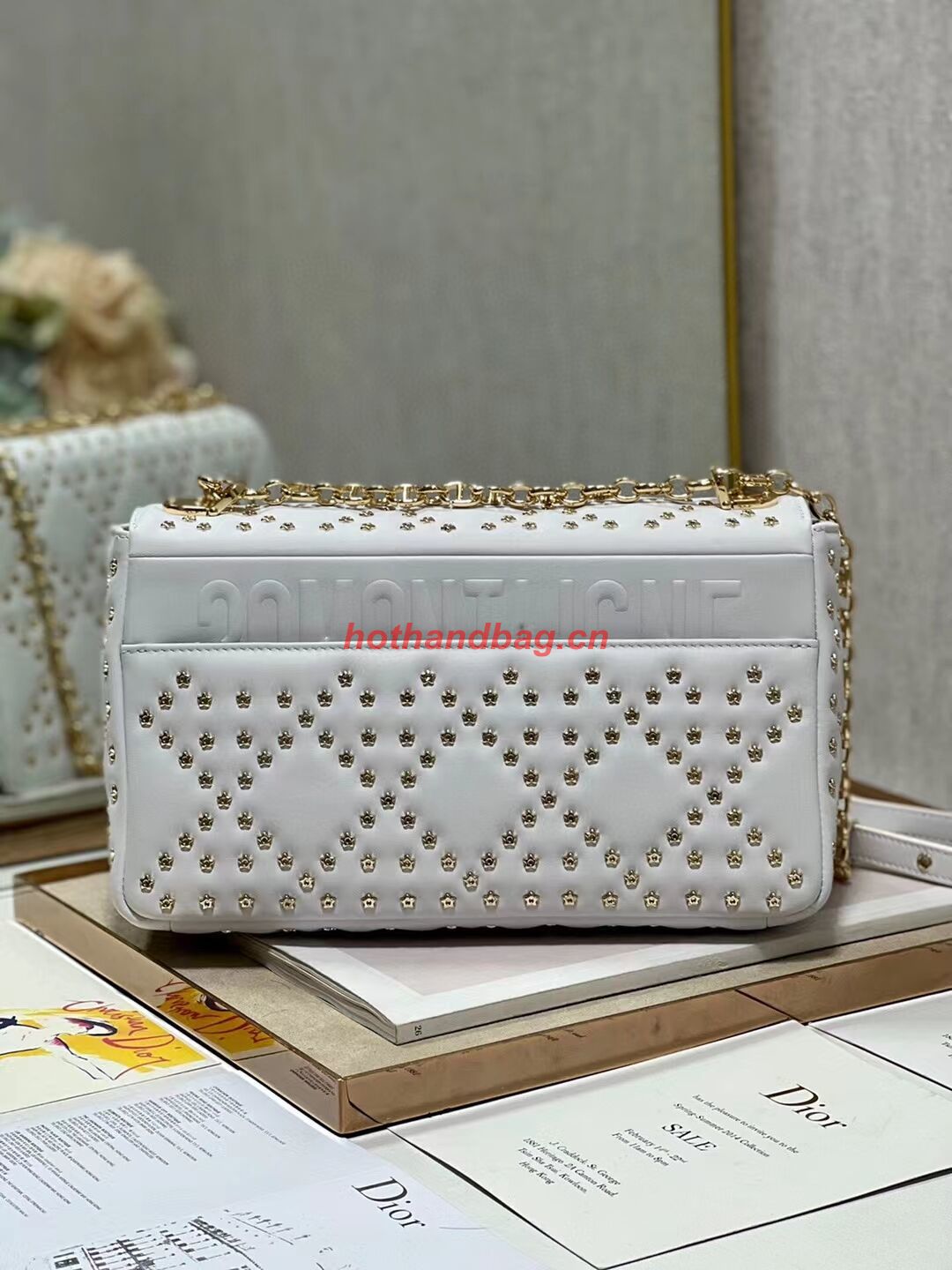 DIOR CARO MACROCANNAGE POUCH Macrocannage Calfskin with Star Motif C3136 white&gold DIOR CARO MACROCANNAGE POUCH Macrocannage Calfskin with Star Motif C3136 white&gold