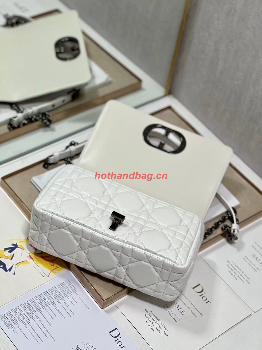 MEDIUM DIOR CARO BAG Supple Cannage Calfskin M9242U white&black MEDIUM DIOR CARO BAG Supple Cannage Calfskin M9242U white&black