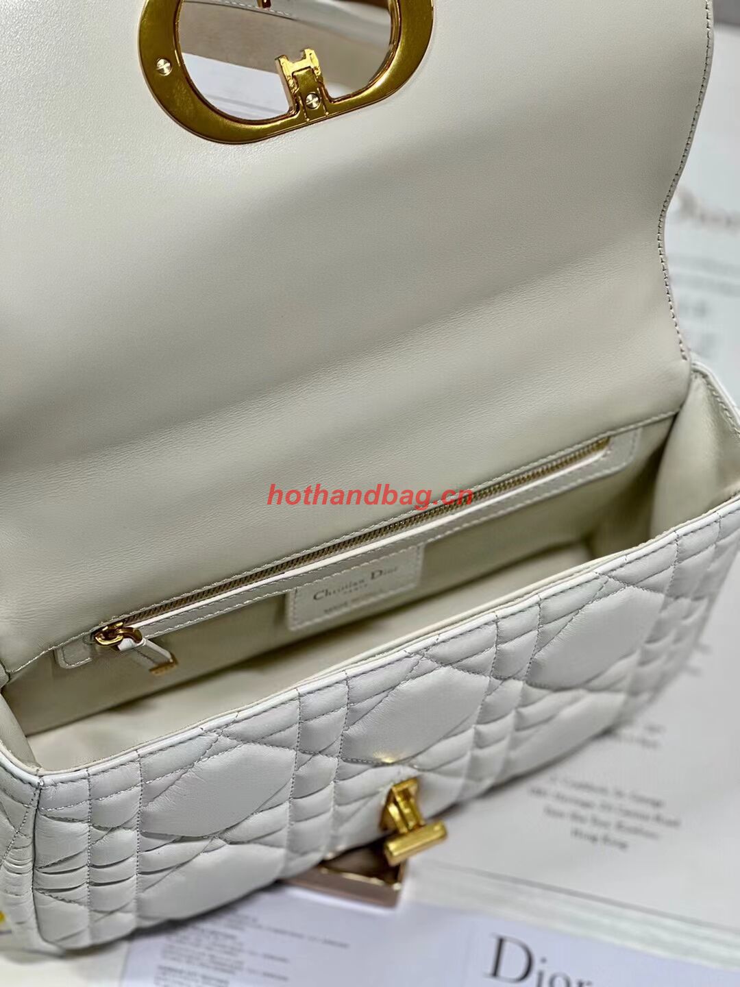 MEDIUM DIOR CARO BAG Supple Cannage Calfskin M9242U white&gold MEDIUM DIOR CARO BAG Supple Cannage Calfskin M9242U white&gold