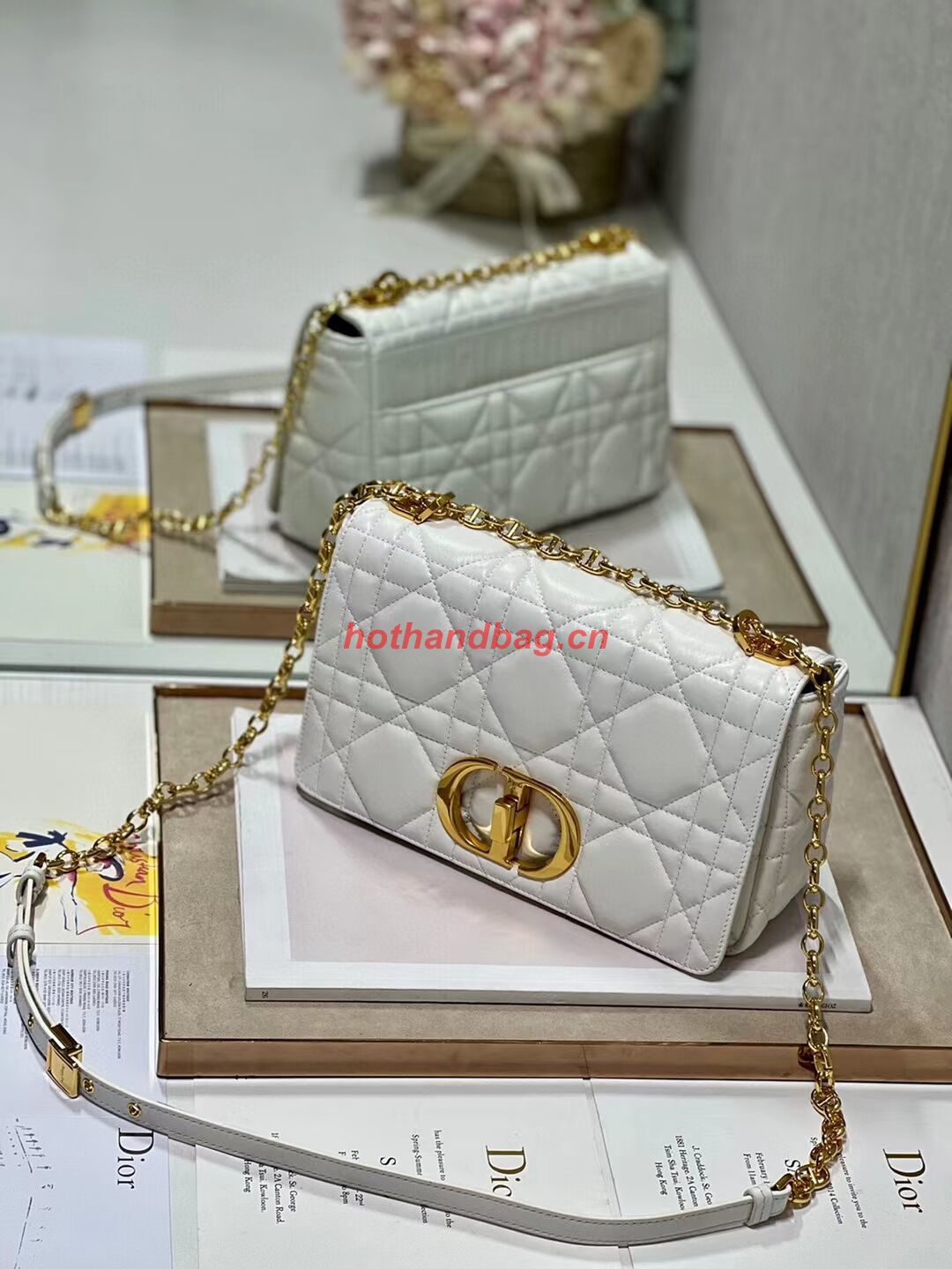 MEDIUM DIOR CARO BAG Supple Cannage Calfskin M9242U white&gold MEDIUM DIOR CARO BAG Supple Cannage Calfskin M9242U white&gold