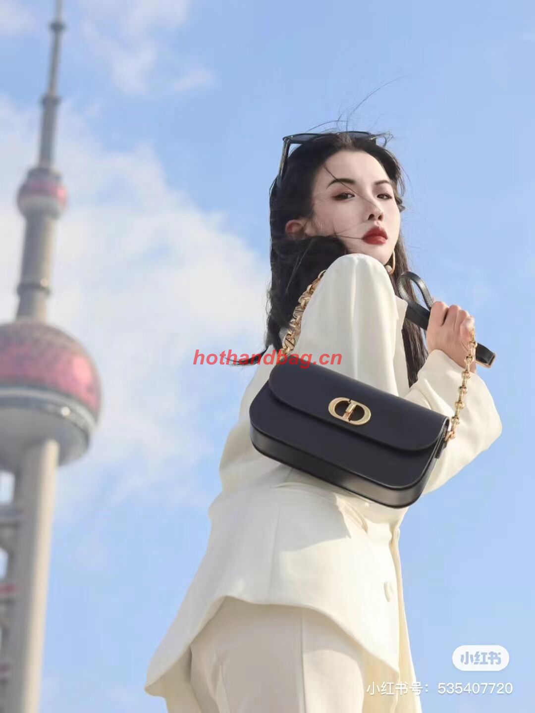 Dior 30 MONTAIGNE AVENUE BAG Dusty Box Calfskin M9260 BLACK Dior 30 MONTAIGNE AVENUE BAG Dusty Box Calfskin M9260 BLACK