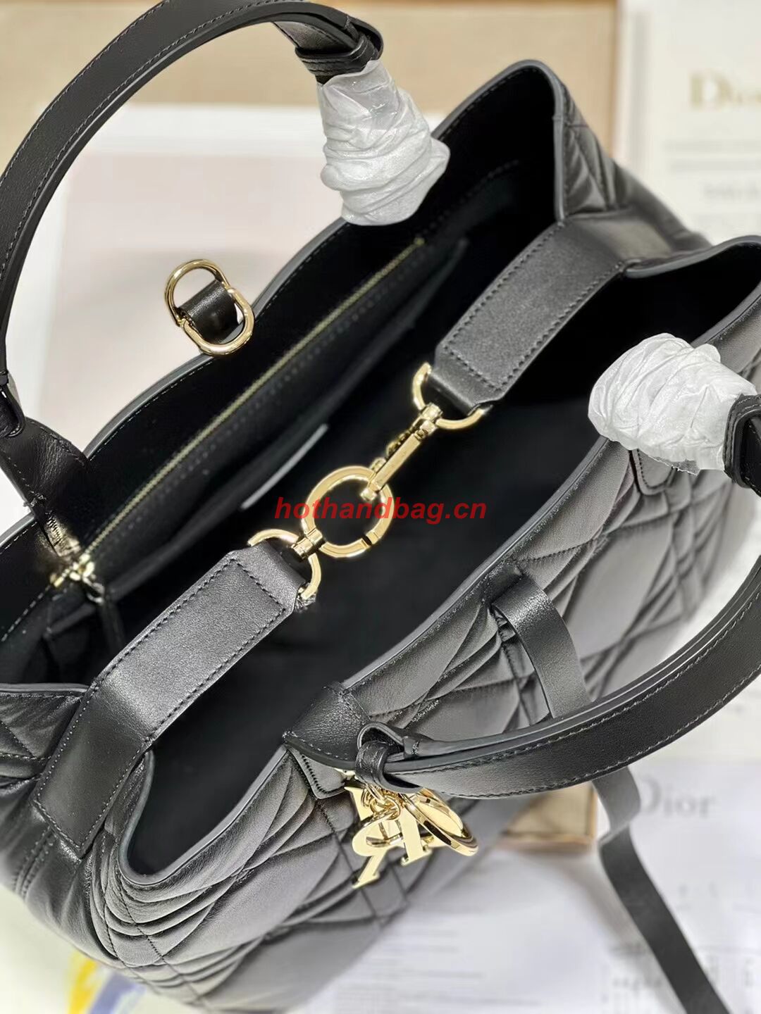 LADY DIOR TOP HANDLE MEDIUM BAG Latte Cannage Lambskin C0089 BLACK&GOLD LADY DIOR TOP HANDLE MEDIUM BAG Latte Cannage Lambskin C0089 BLACK&GOLD