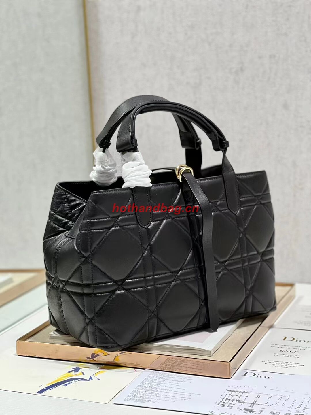 LADY DIOR TOP HANDLE MEDIUM BAG Latte Cannage Lambskin C0089 BLACK&GOLD LADY DIOR TOP HANDLE MEDIUM BAG Latte Cannage Lambskin C0089 BLACK&GOLD