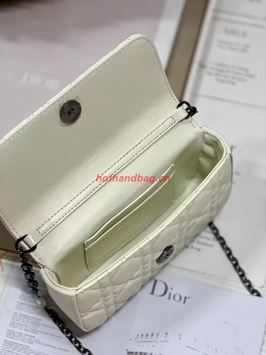 LADY DIOR PHONE POUCH Aesthetic Cannage Lambskin S0977O white LADY DIOR PHONE POUCH Aesthetic Cannage Lambskin S0977O white