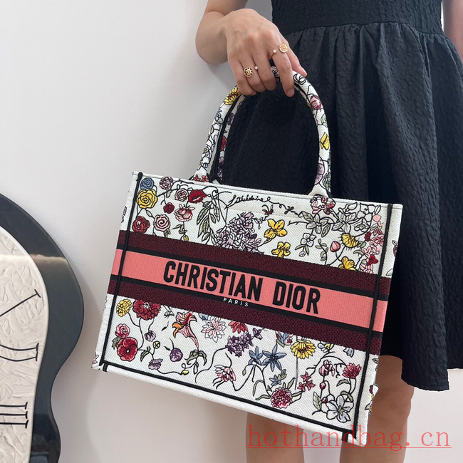 MEDIUM DIOR BOOK TOTE White Multicolor Florilegio Embroidery M1296ZEMF MEDIUM DIOR BOOK TOTE White Multicolor Florilegio Embroidery M1296ZEMF