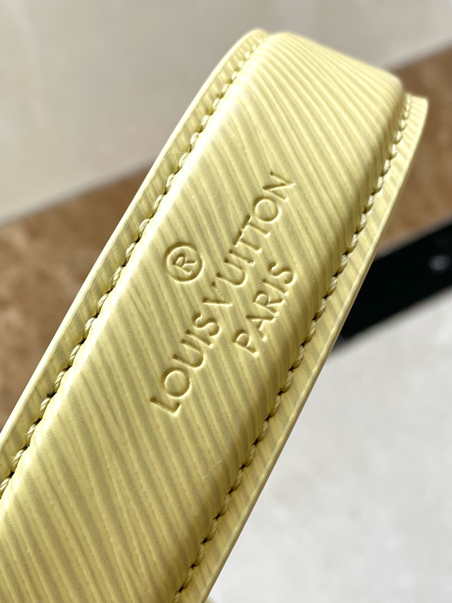 Louis Vuitton Twist West M24548 Banana Yellow