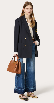 VALENTINO Alltime medium grain calfskin bag B0Q18 brown VALENTINO Alltime medium grain calfskin bag B0Q18 brown