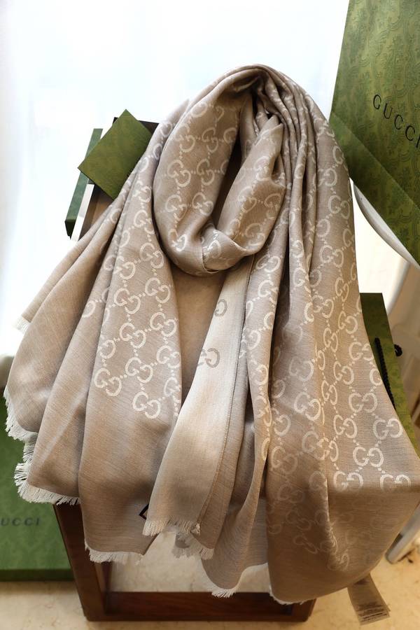 Gucci Scarf GUC00362 Gucci Scarf GUC00362