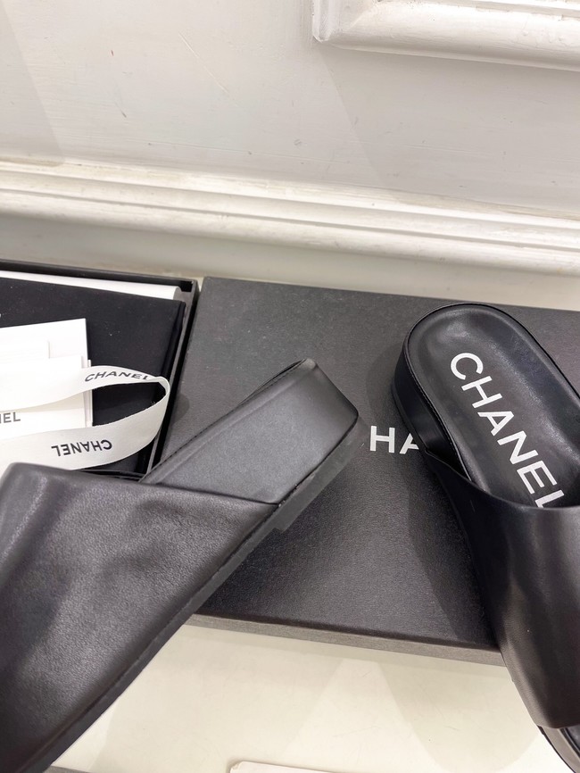 Chanel WOMENS SANDAL 55895-6