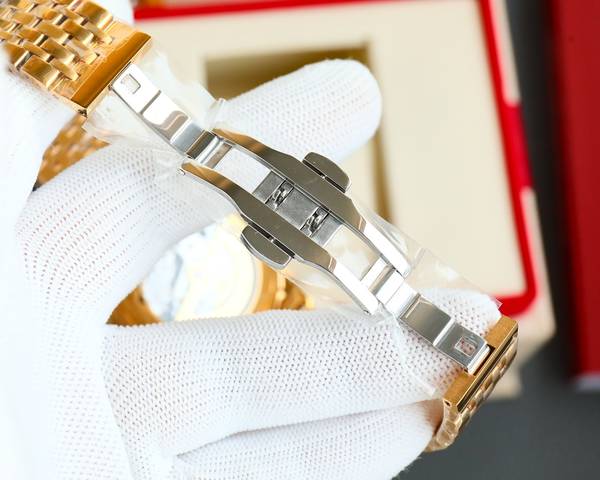 Omega Watch OMW00858