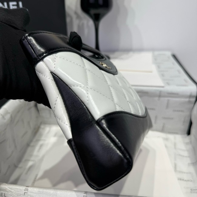 Chanel mini 31 bag AP3656 black&white