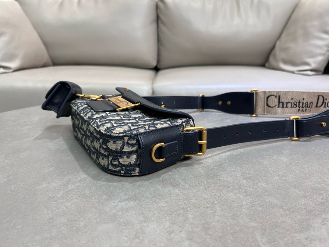 Dior Small Streetchic Bag Blue Dior Oblique Jacquard and mooth Calfskin M3913CDKV