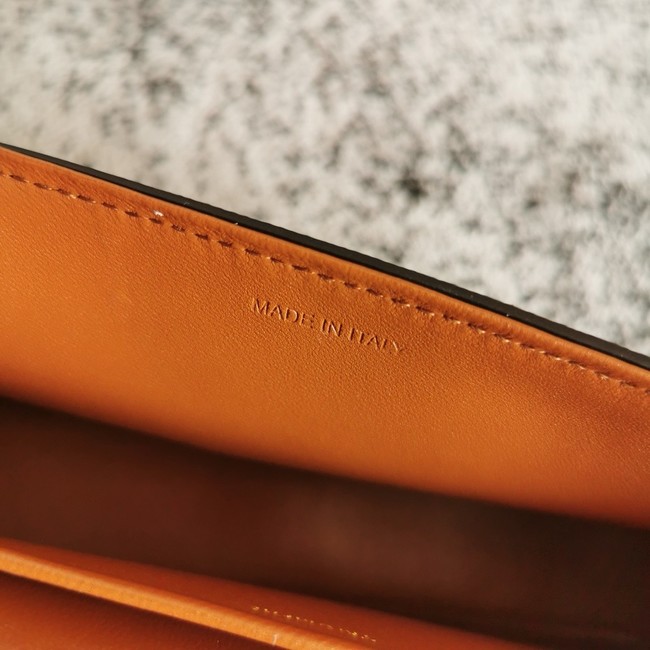 Celine CHAIN SHOULDER BAG TRIOMPHE IN SHINY CALFSKIN 197992 CARMIN