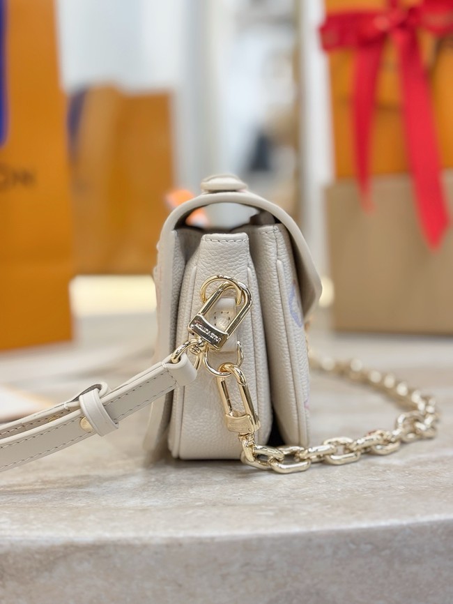 Louis Vuitton NEW Pochette Metis East West M25682 Dream Cream