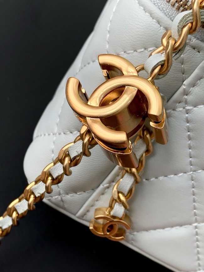 CHANEL Lambskin Vanity with Chain AP3940 Light blue