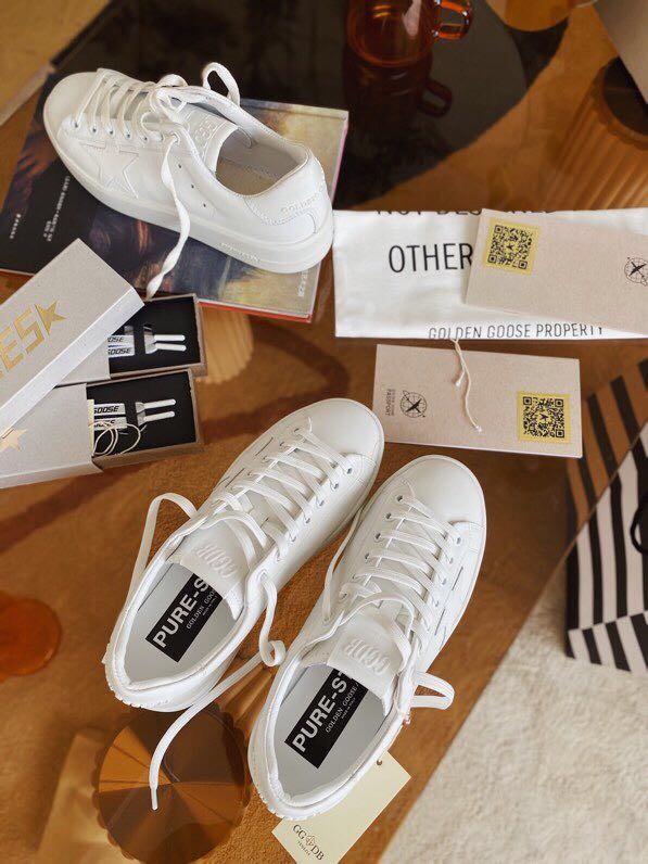 GOLDEN GOOSE DELUXE BRAND Flat shoes 45016-3