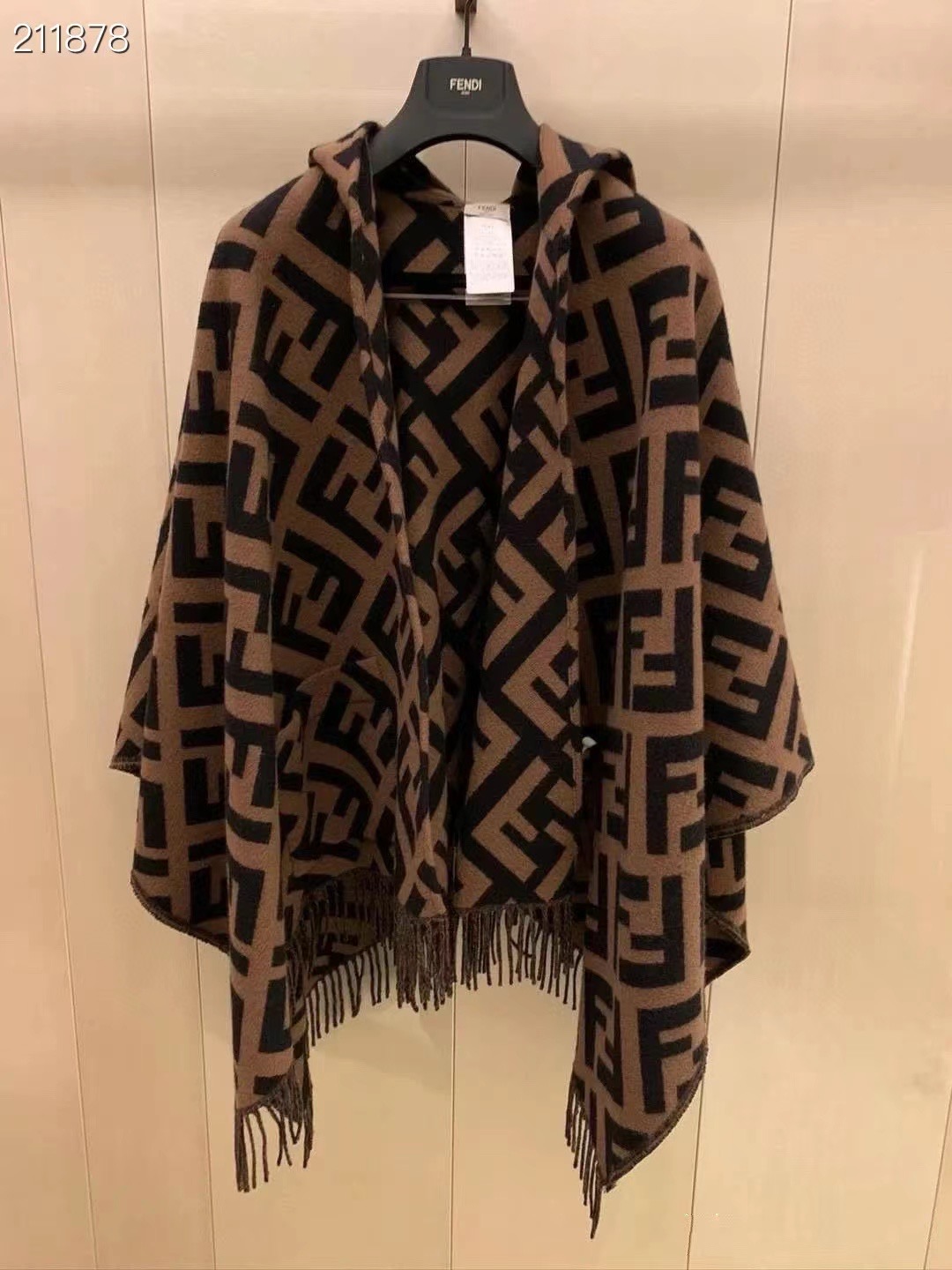 Fendi Cape Double-sided cashmere FDC35916