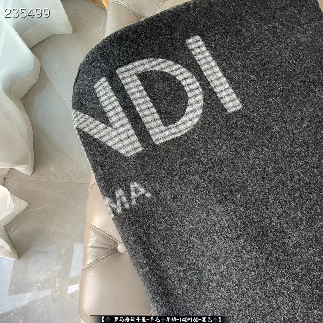 Fendi Cape Double-sided cashmere FDC35920