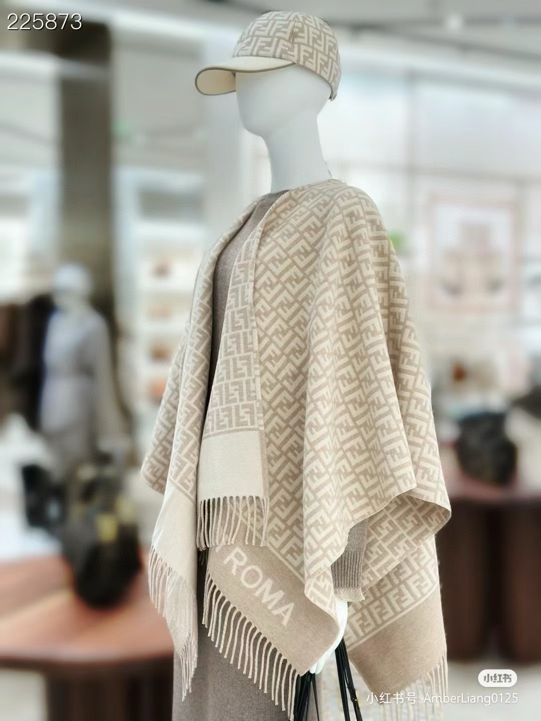 Fendi Cape Double-sided cashmere FDC35922