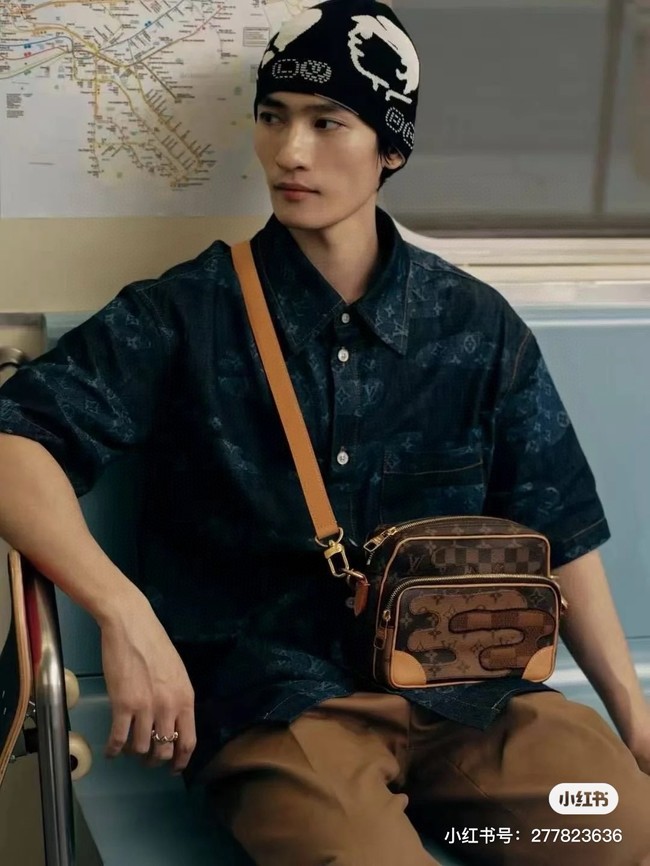 Louis Vuitton Nil M26068