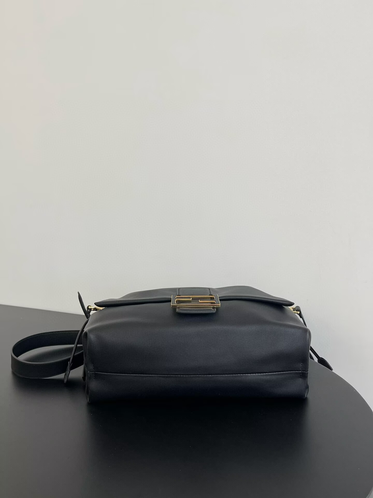 Fendi Mamma Baguette Original Leather Top Handle Bag 8832 Black