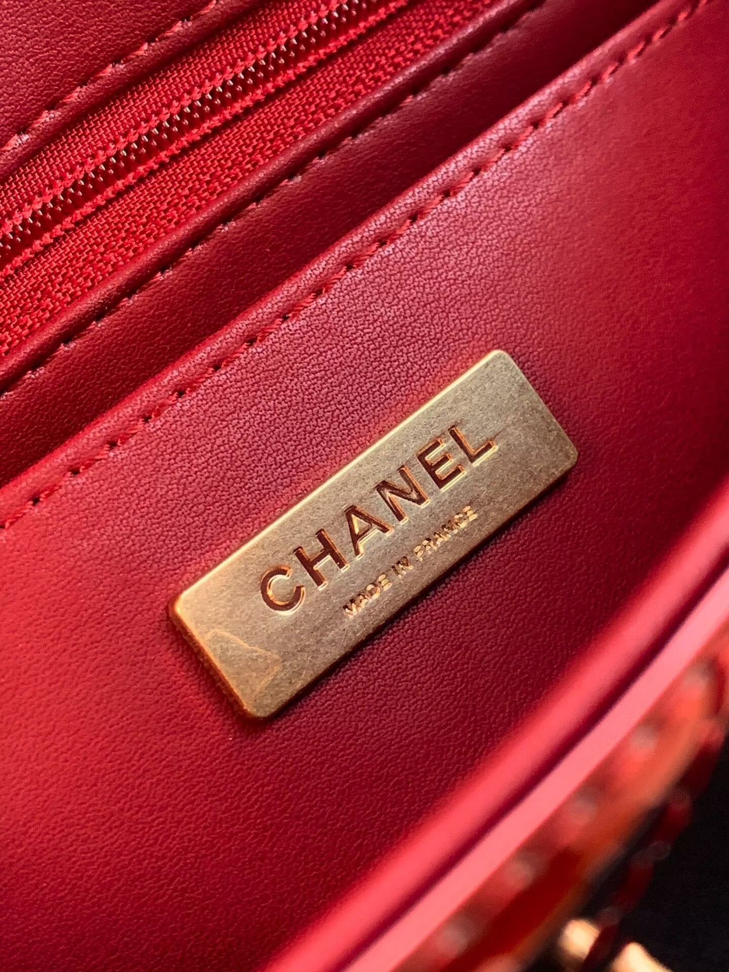 Chanel 25K Original Patent Leather Top Handle Bag  A6320 Wine