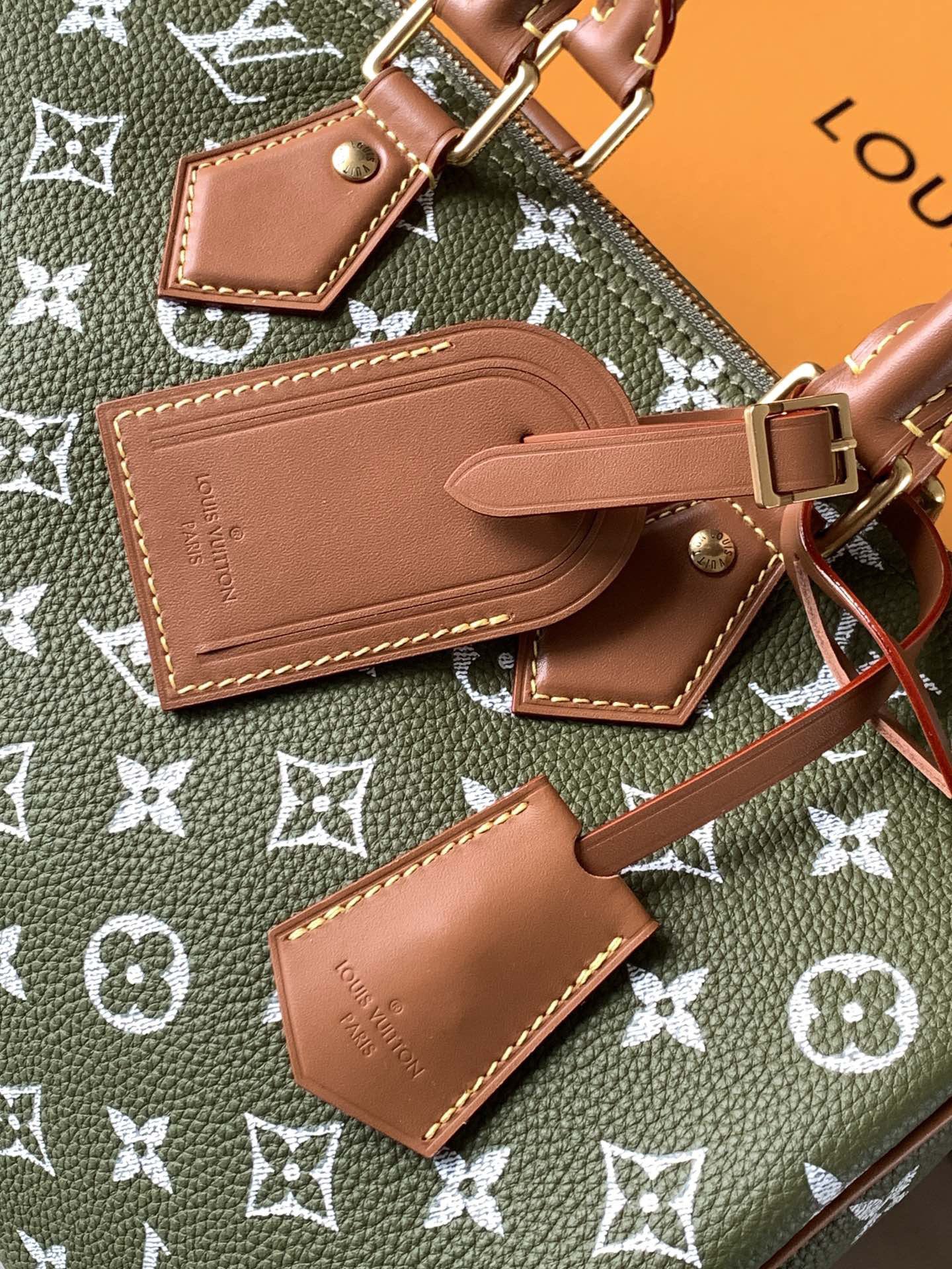 Louis Vuitton Monogram Canvas Speedy 30 Bandouliere M15241 Olive Green