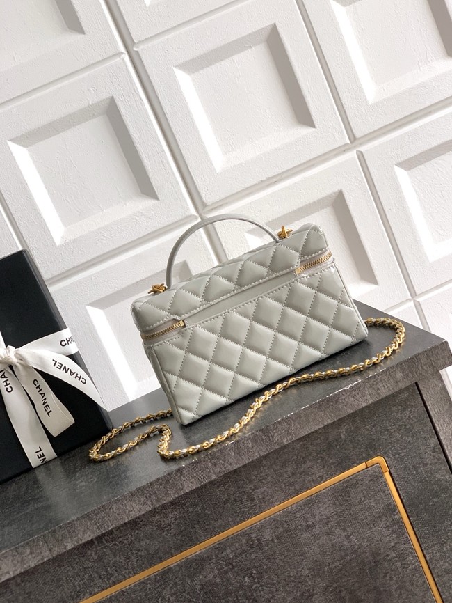 Chanel Vanity with Chain 26C Oil-tanned leather AP4936 gray